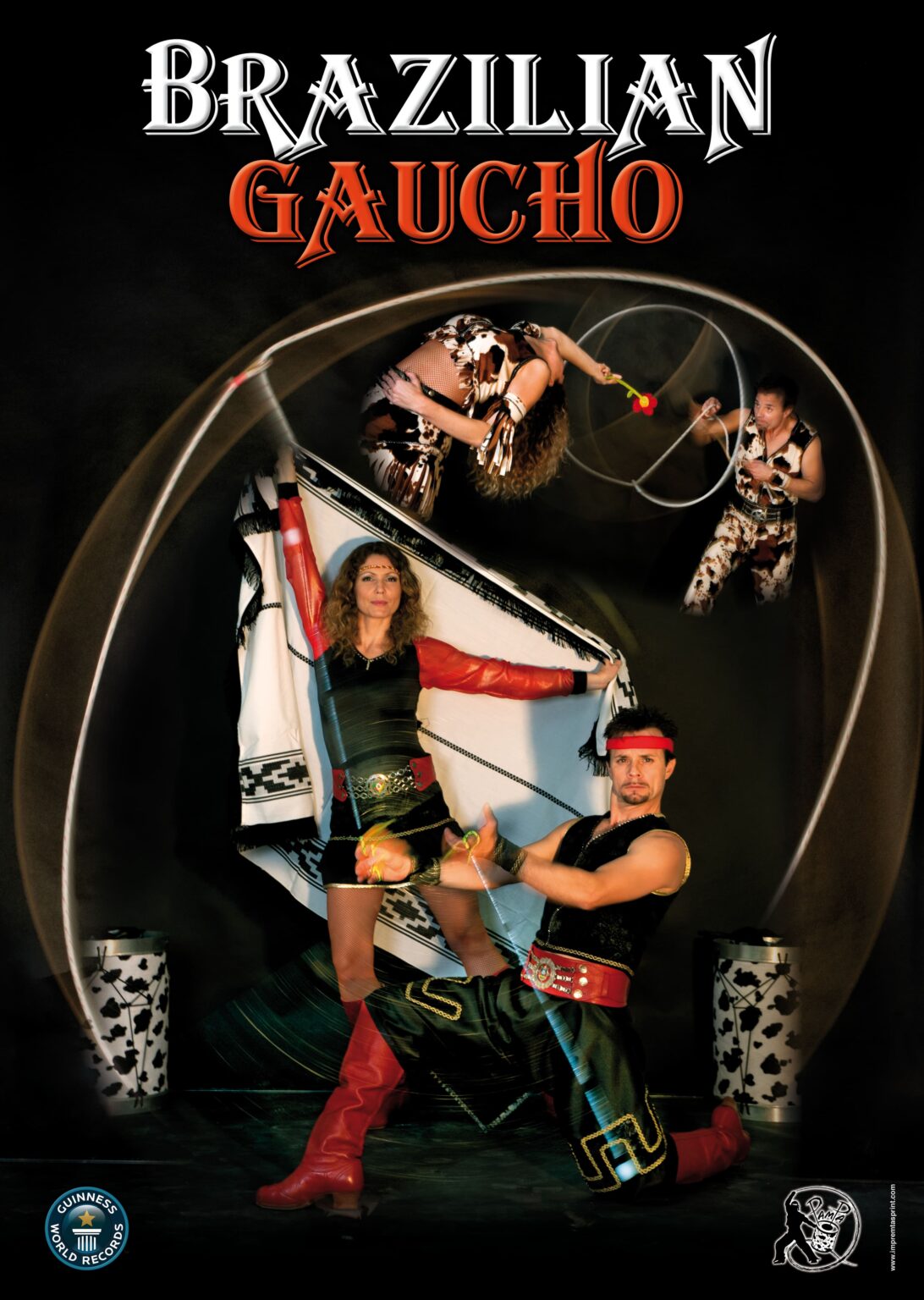 Cartel del espectáculo Brazilian Gaucho de Milton Manica y Gala, mostrando el arte tradicional de las boleadoras y los lazos y la cultura de las pampas.