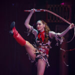 Professional Whips and Lasso specialty act by Milton and Gala - Magie de Noël