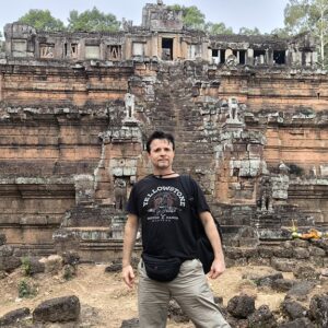 milton-phimeanakas-angkor-wat